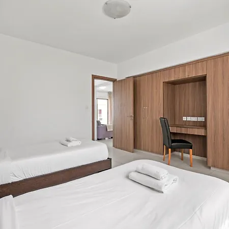 شقة Downtown 2 Bedroom لارنكا