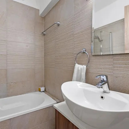 Appartement Downtown 2 Bedroom *